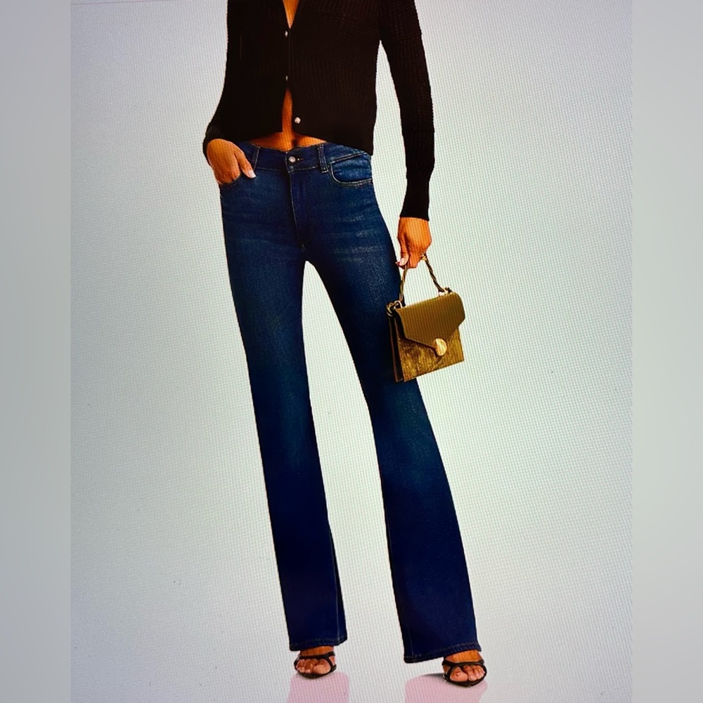DL 1961. 4 WAY 360. Dark wash, boot leg cut. Size 29